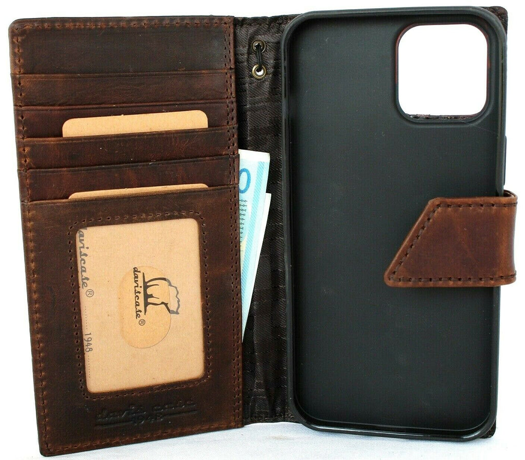 Handmade genuine leather phone case for Apple iPhone 15 Pro Max and Galaxy S26 Ultra, with wallet and magnetic clasp by DAVISCASE