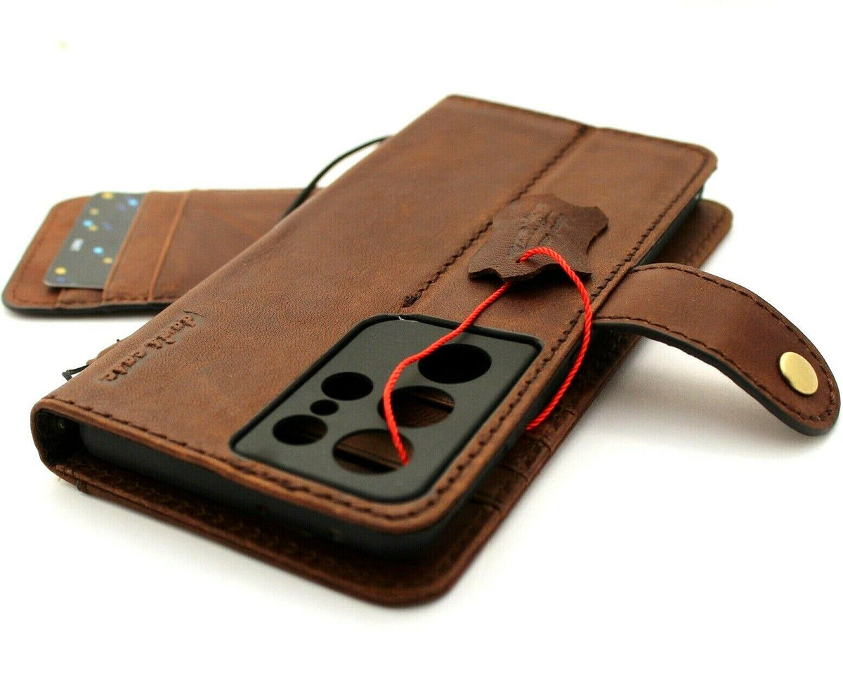 Handmade genuine leather wallet case for Samsung Galaxy S21 Ultra 5G with rubber holder and wireless charging compatibility by DAVISCASE.