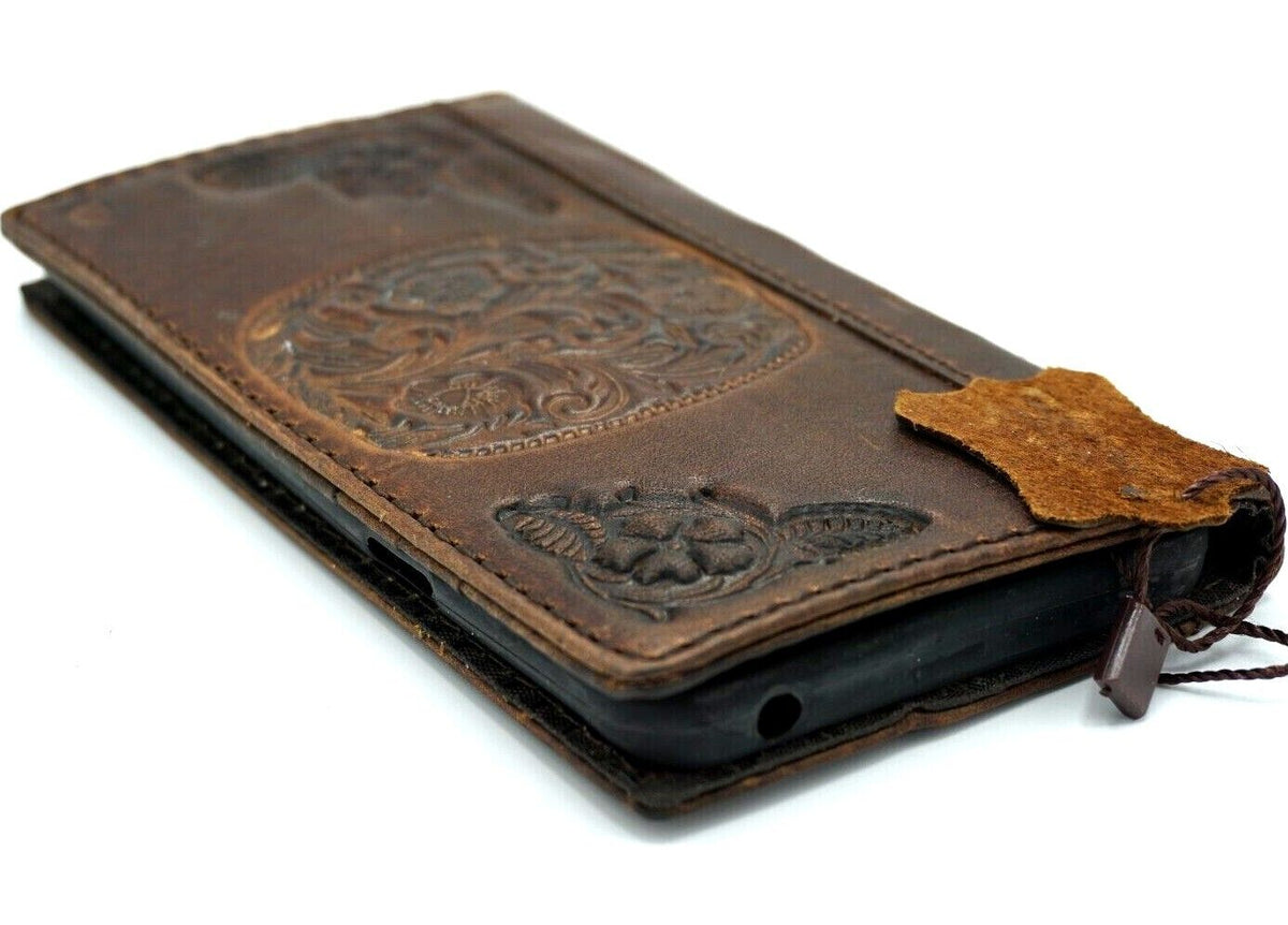 DavisCase genuine leather wallet case for Google Pixel 7 Pro, with retro leopard design, stand feature, and wireless charging compatibility.