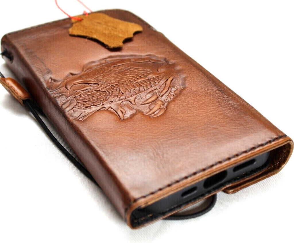 Handmade genuine leather phone case for Apple iPhone models, DAVISCASE vintage wallet cover with credit card slots and magnetic closure.
