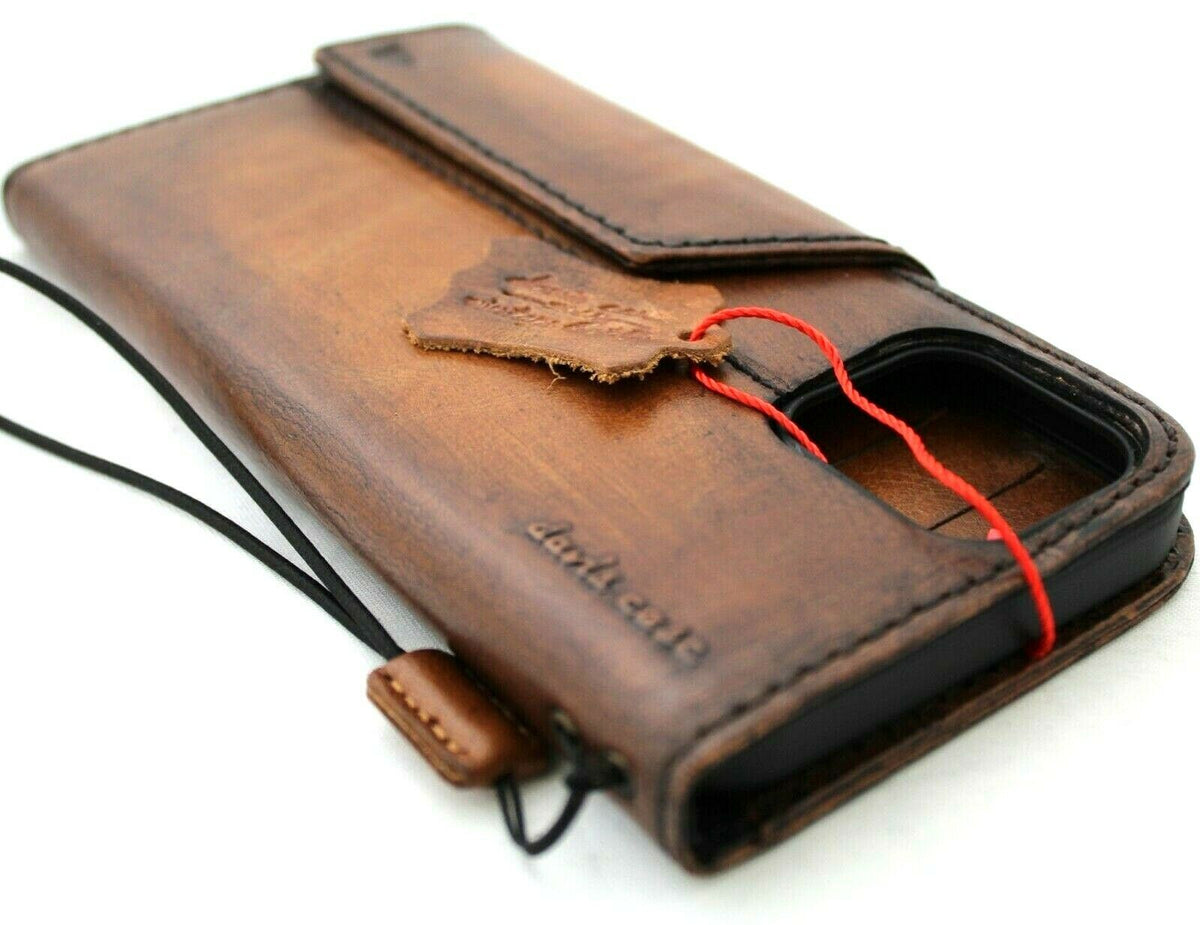 Handmade Genuine Leather Phone Case for iPhone 17, 14, 15, 16 Pro Max, SE, Mini, Air by DAVISCASE with wallet and magnetic closure