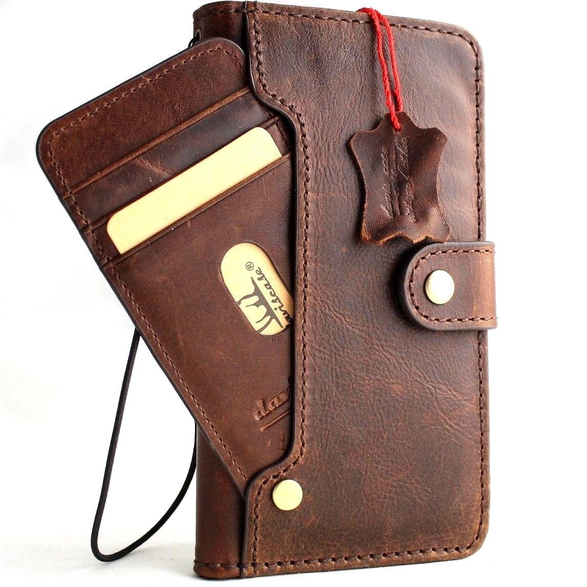 Vintage genuine leather wallet case for Apple iPhone XR by DAVISCASE, featuring card slots, wireless charging, handmade luxury design.