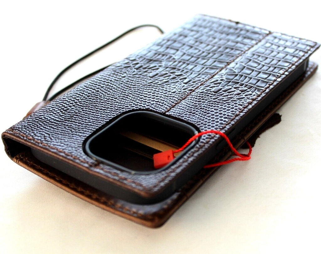 Handmade genuine leather phone case for iPhone 17 16 12 13 14 15 Pro Max and Air 8 Plus, featuring crocodile style cover and wallet design.