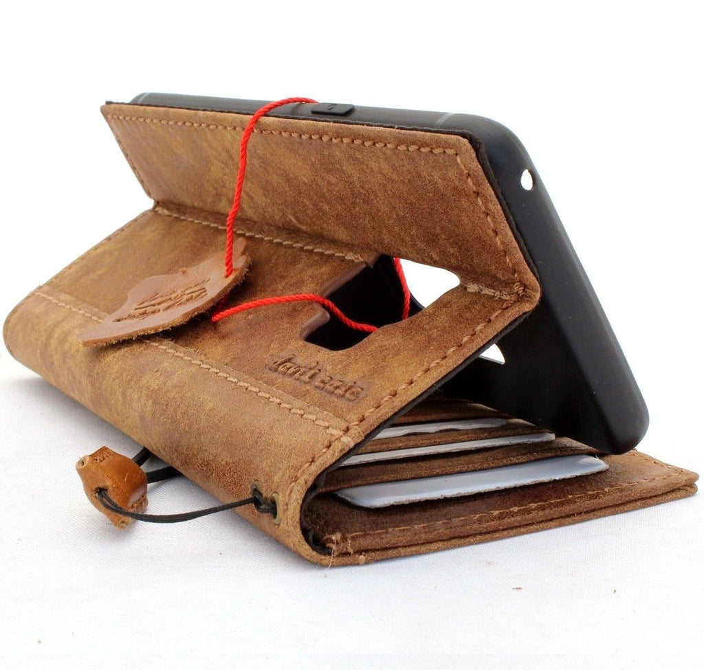 Handmade vintage tan leather case for Samsung Galaxy S9 by DAVISCASE, featuring a book wallet design with a classic, handcrafted look.