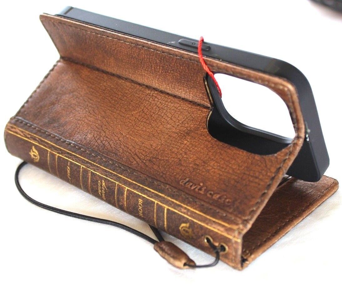Handmade genuine leather phone case by DAVISCASE for Galaxy S22, S21, S20, Note 20, A53, A12; vintage art wallet style.