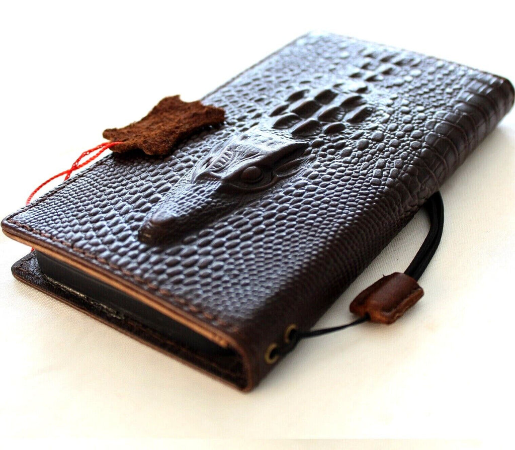 Handmade genuine leather wallet case for iPhone models 12 to 17 Pro Max, crocodile style cover with card slots by DAVISCASE.