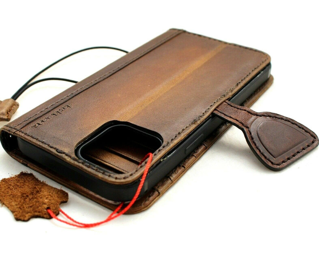 Vintage-style DAVISCASE genuine leather wallet case for iPhone 15 to 8 Plus, with credit card slots and magnetic closure.